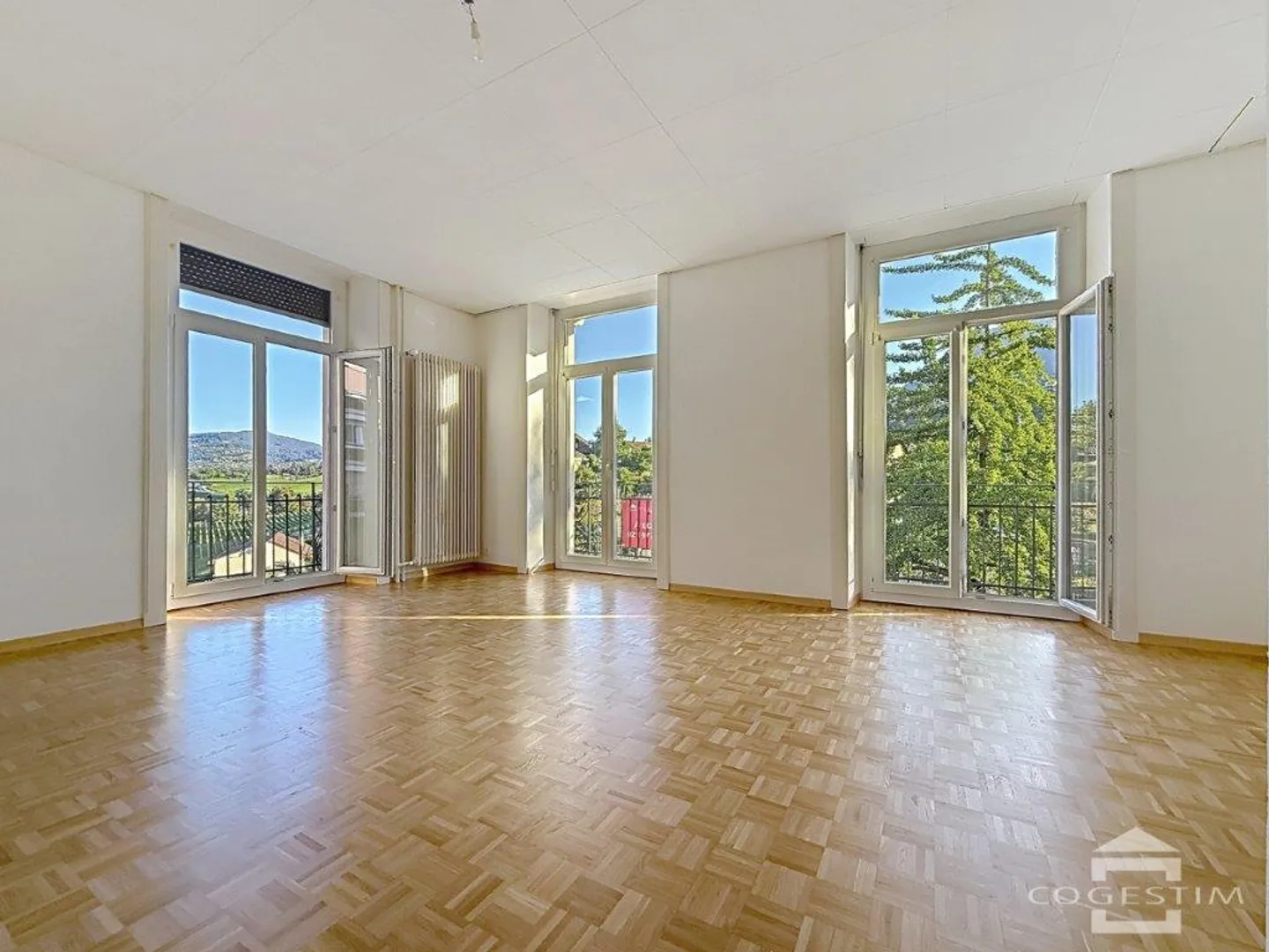 4-room apartment - Photo 1 of 13