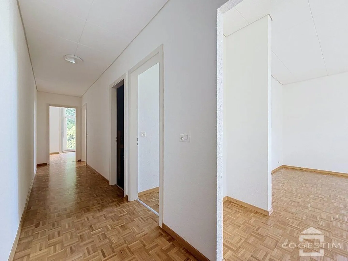 4-room apartment - Photo 8 of 13
