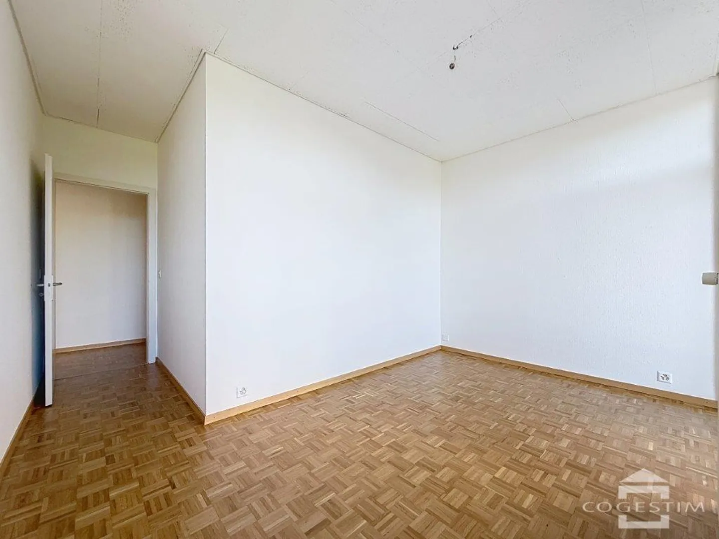 4-room apartment - Photo 5 of 13