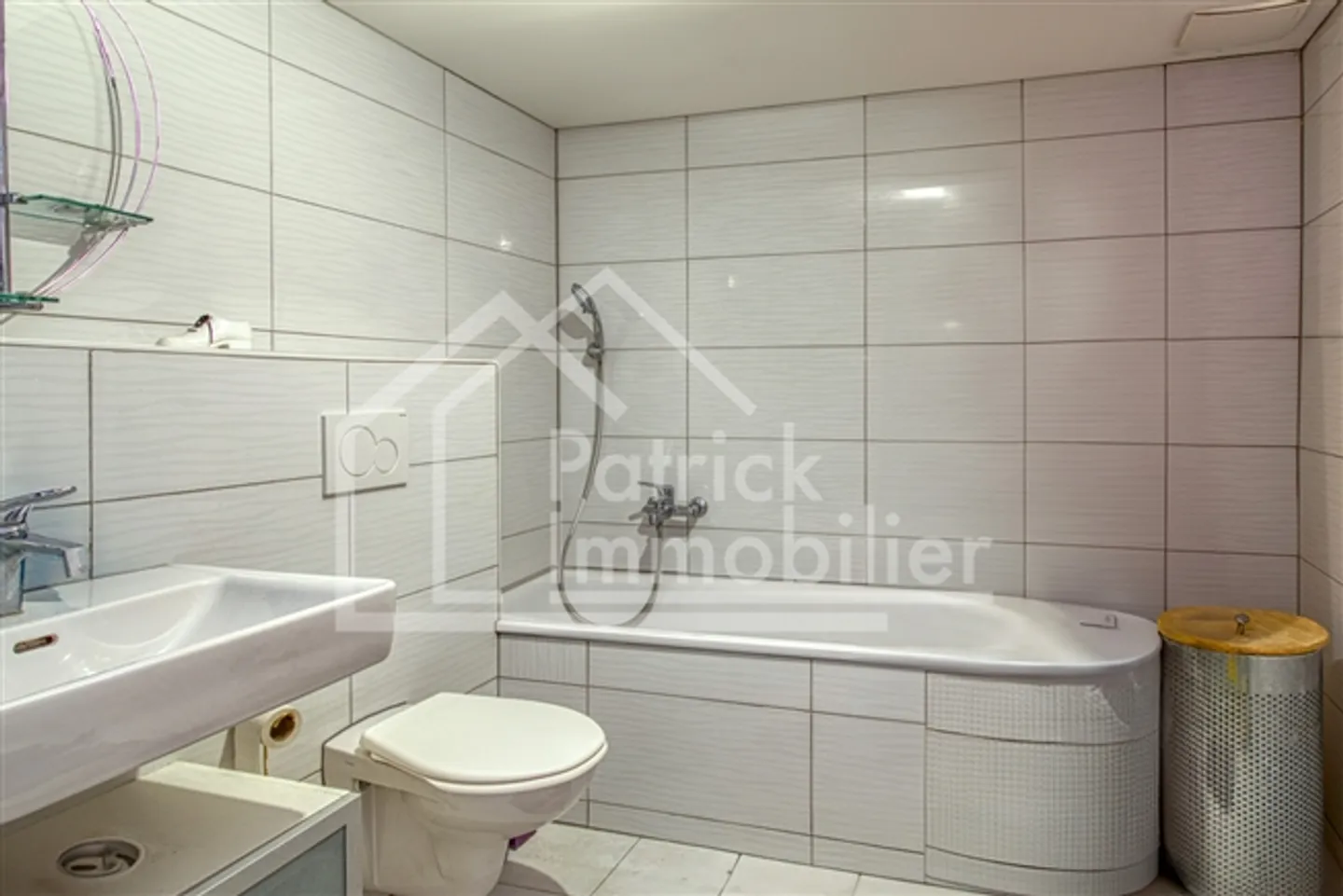 Ferme rénovée avec 9 chambres - Photo 5 sur 13