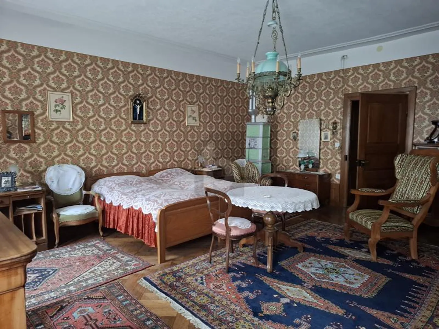 MAGNIFICENT, FULL OF CHARACTER, IMPRESSIVE - Photo 3 of 6