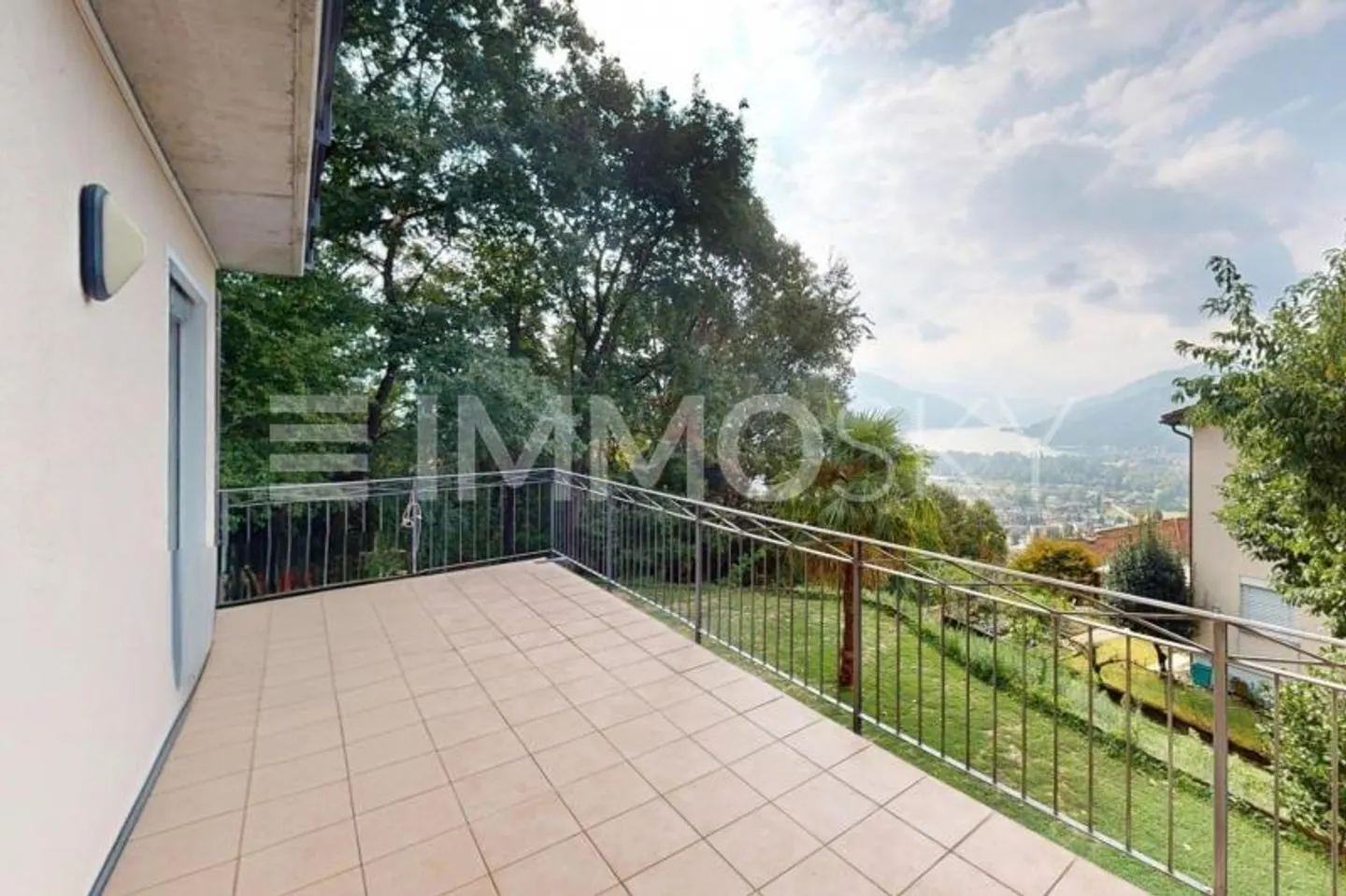 Charmantes Einfamilienhaus mit Seeblick - Foto 6 von 6