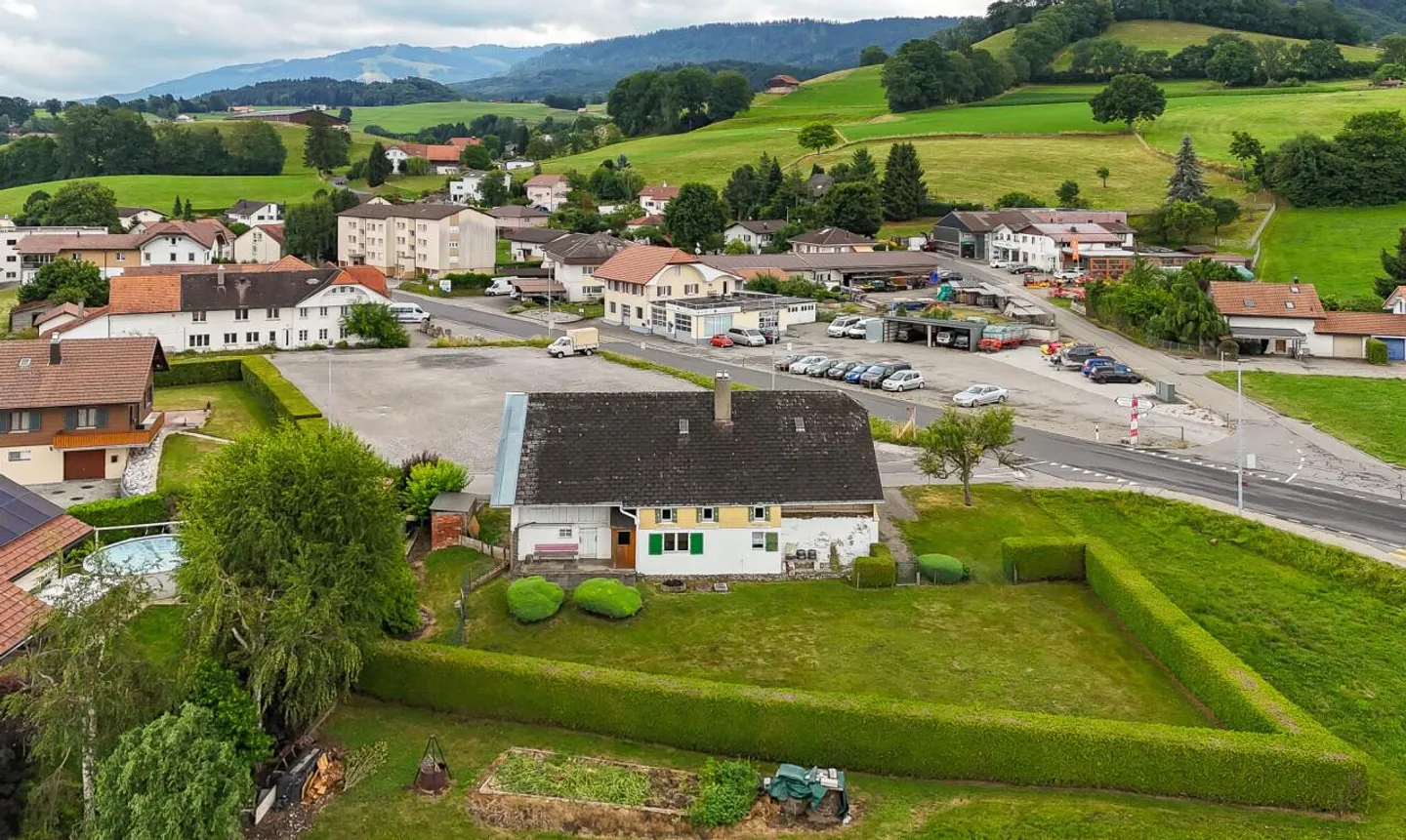 Selten! Schönes Grundstück für Einfamilienhaus oder Wohnungen - Foto 8 von 11