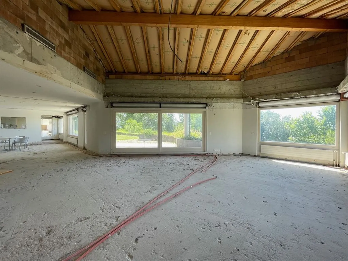 Oltre 500m2 di spazio abitabile protetti da sguardi indiscreti e con una bella vista - Foto 4 di 5