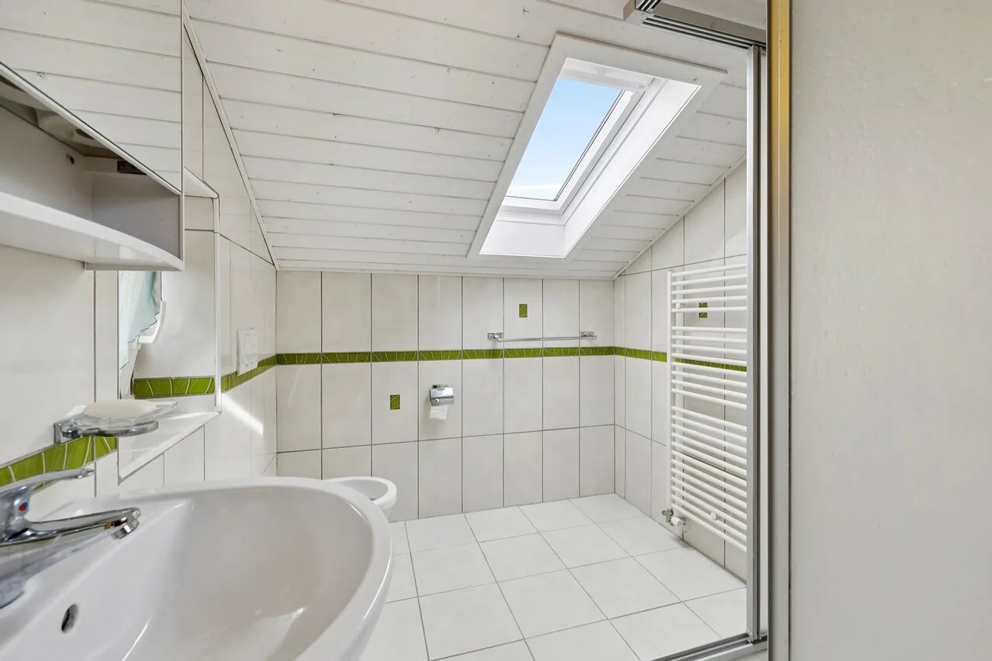 Einfamilienhaus ideal im Herzen des Dorfes gelegen - Foto 8 von 12