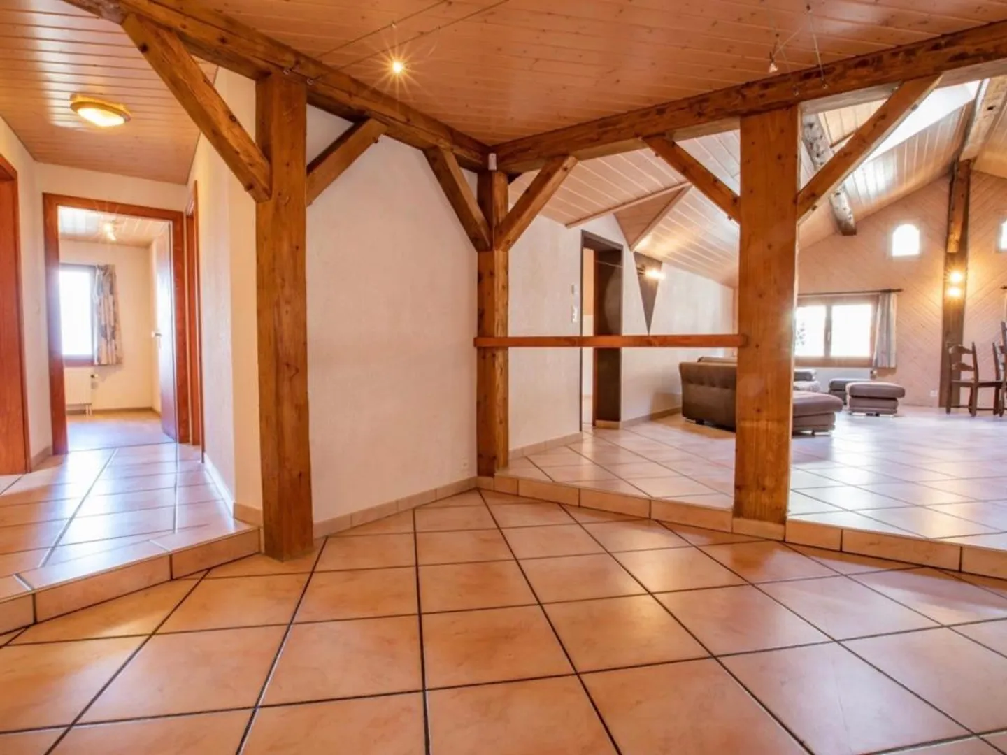 Mischgebäude - Foto 9 von 10