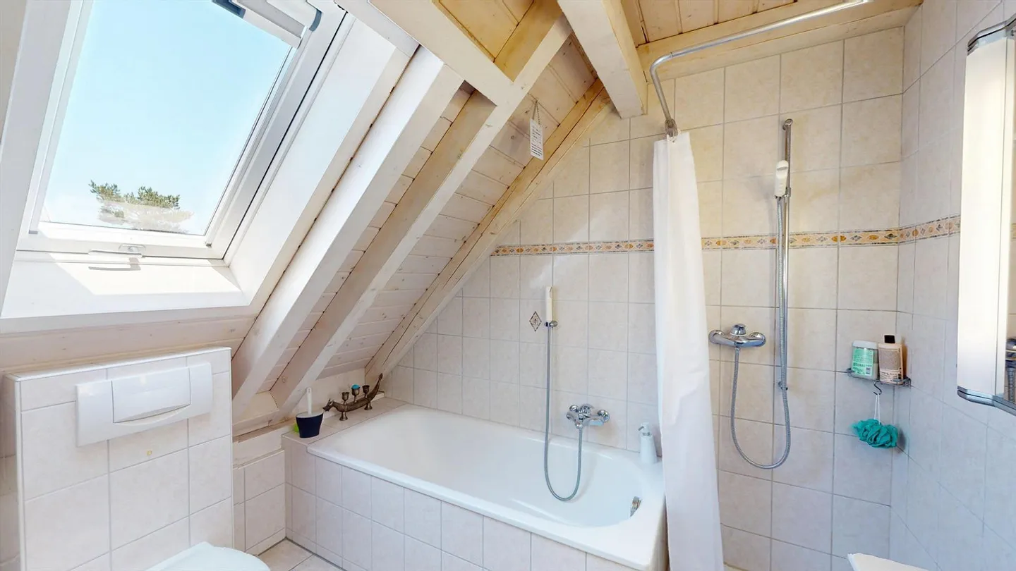 Charmante maison individuelle de 5 pièces dans un emplacement attrayant à Aesch - Photo 14 sur 14