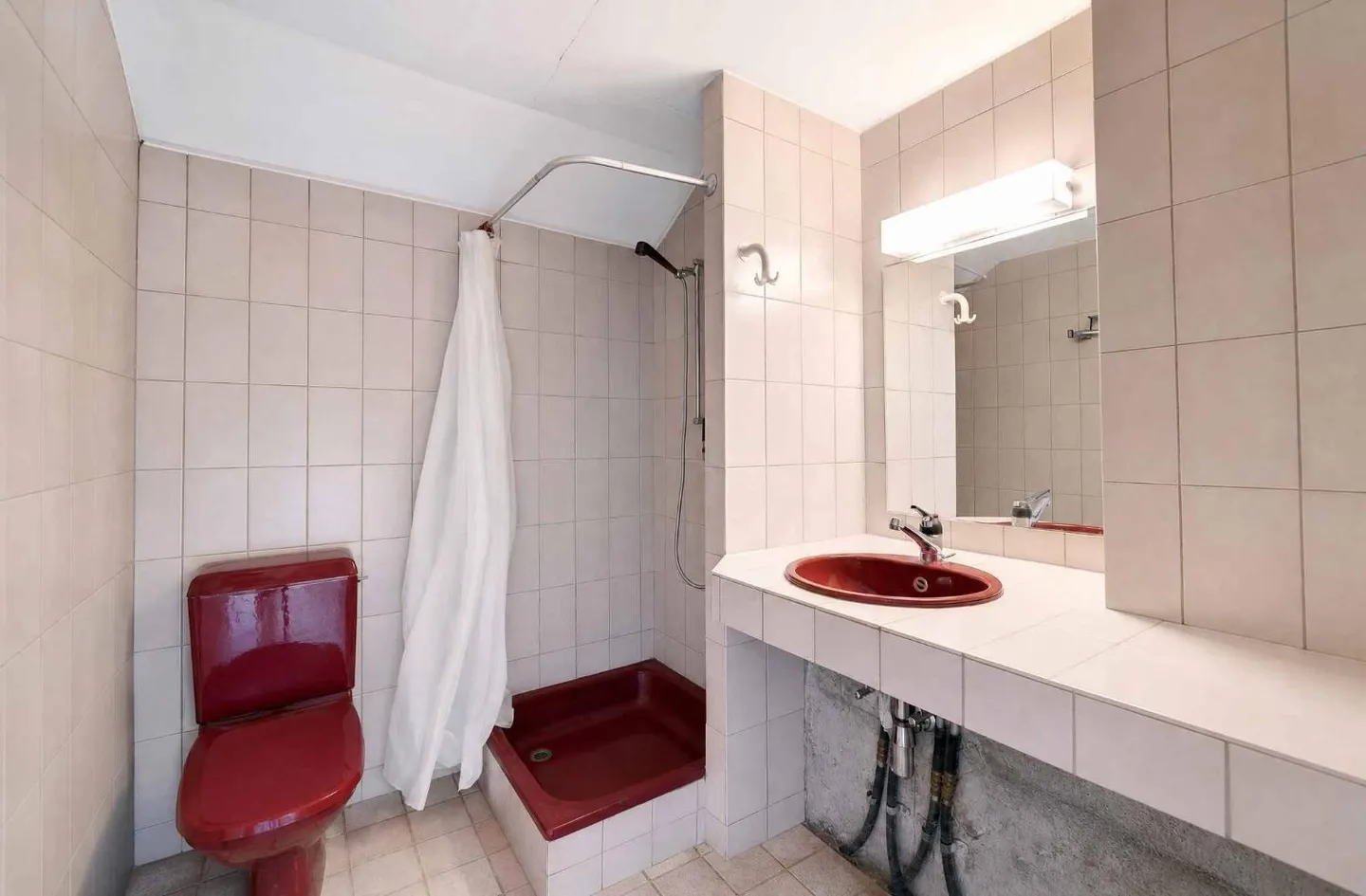 Charmante Reihenhaus mit 6,5 Zimmern zur Renovierung - Foto 12 von 13