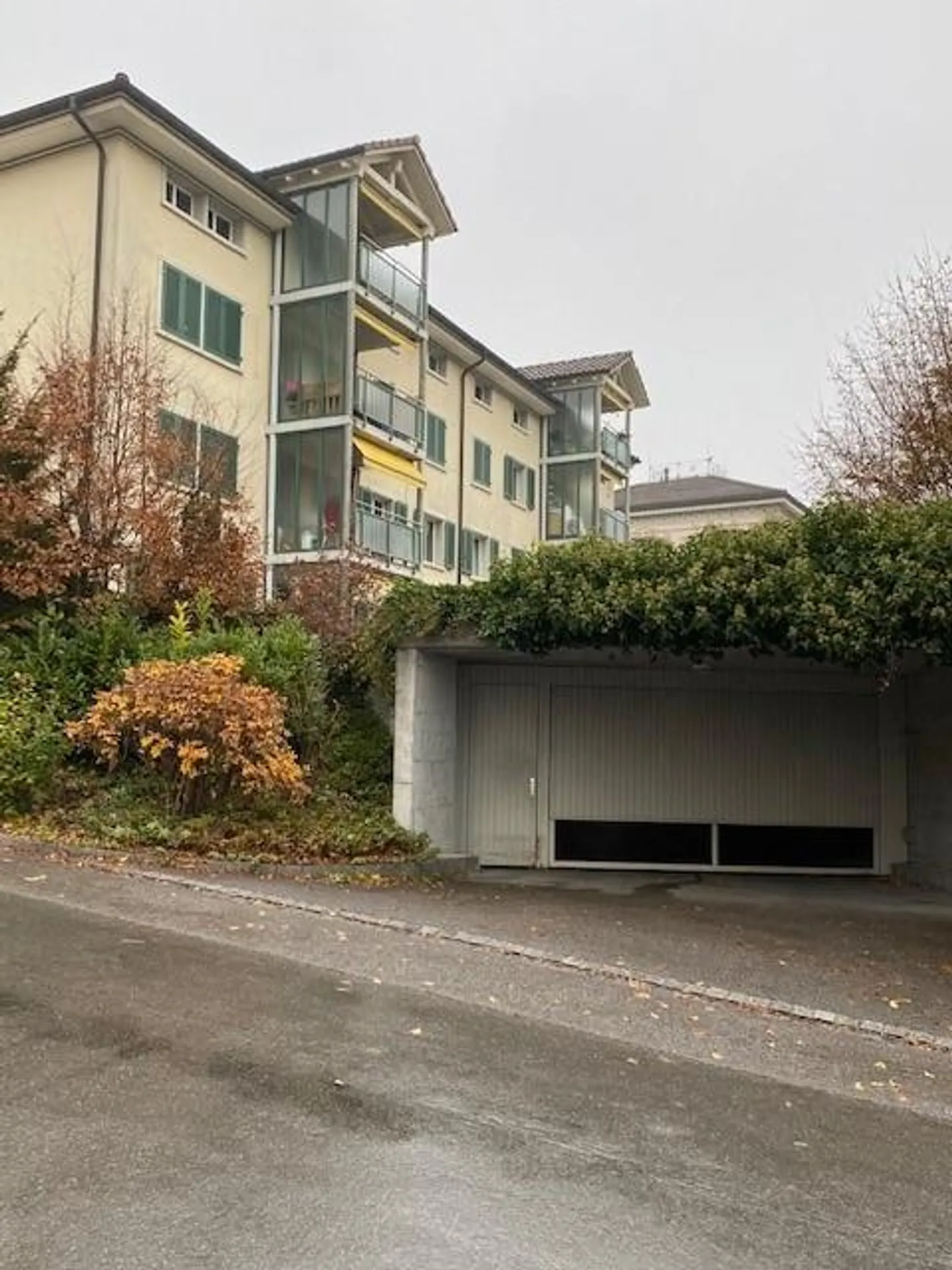 Place de parking à louer à Bühler ! - Photo 1 sur 2