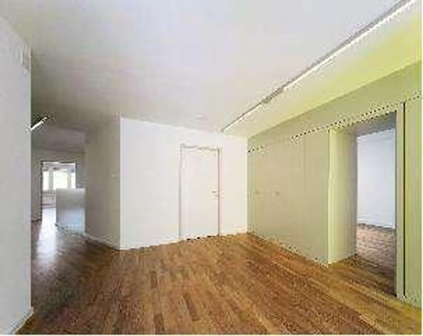 Working in a prime location near Heuwaage! - Photo 5 of 5