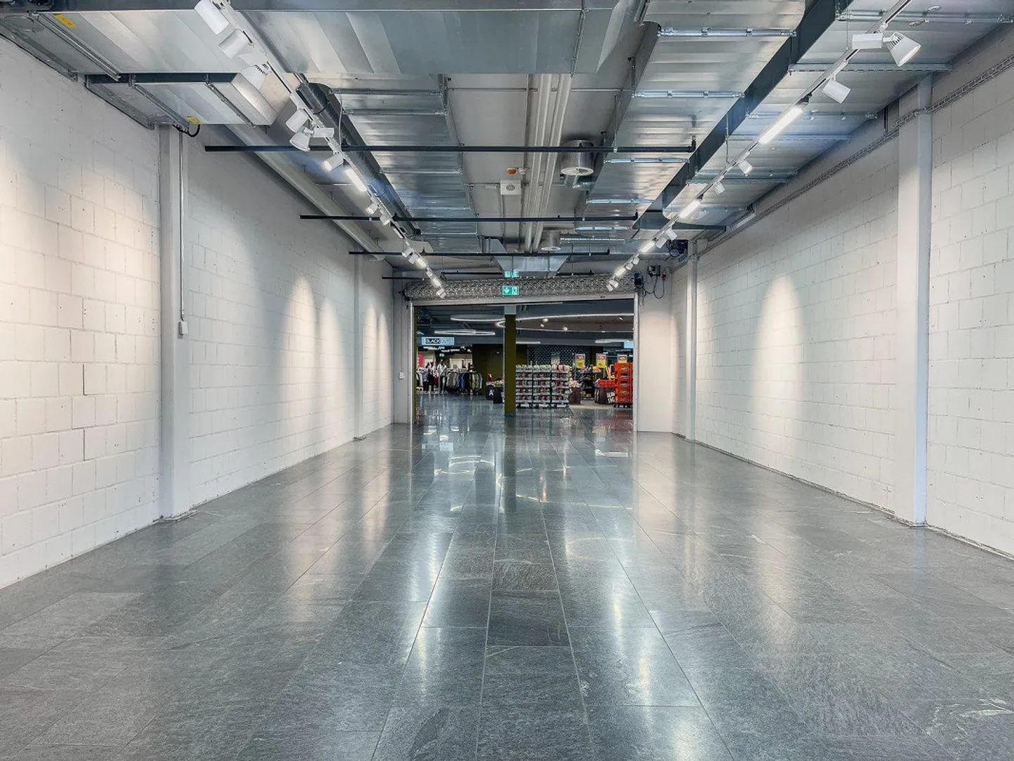 Your new retail space in the Polycenter Laupen - Photo 2 of 5