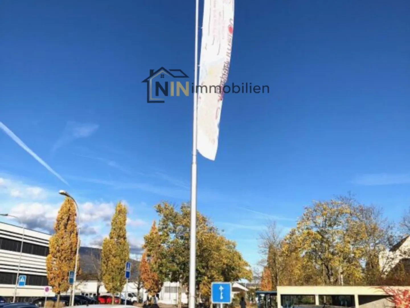 Ampia Hall Commerciale con Ufficio - Foto 7 di 8