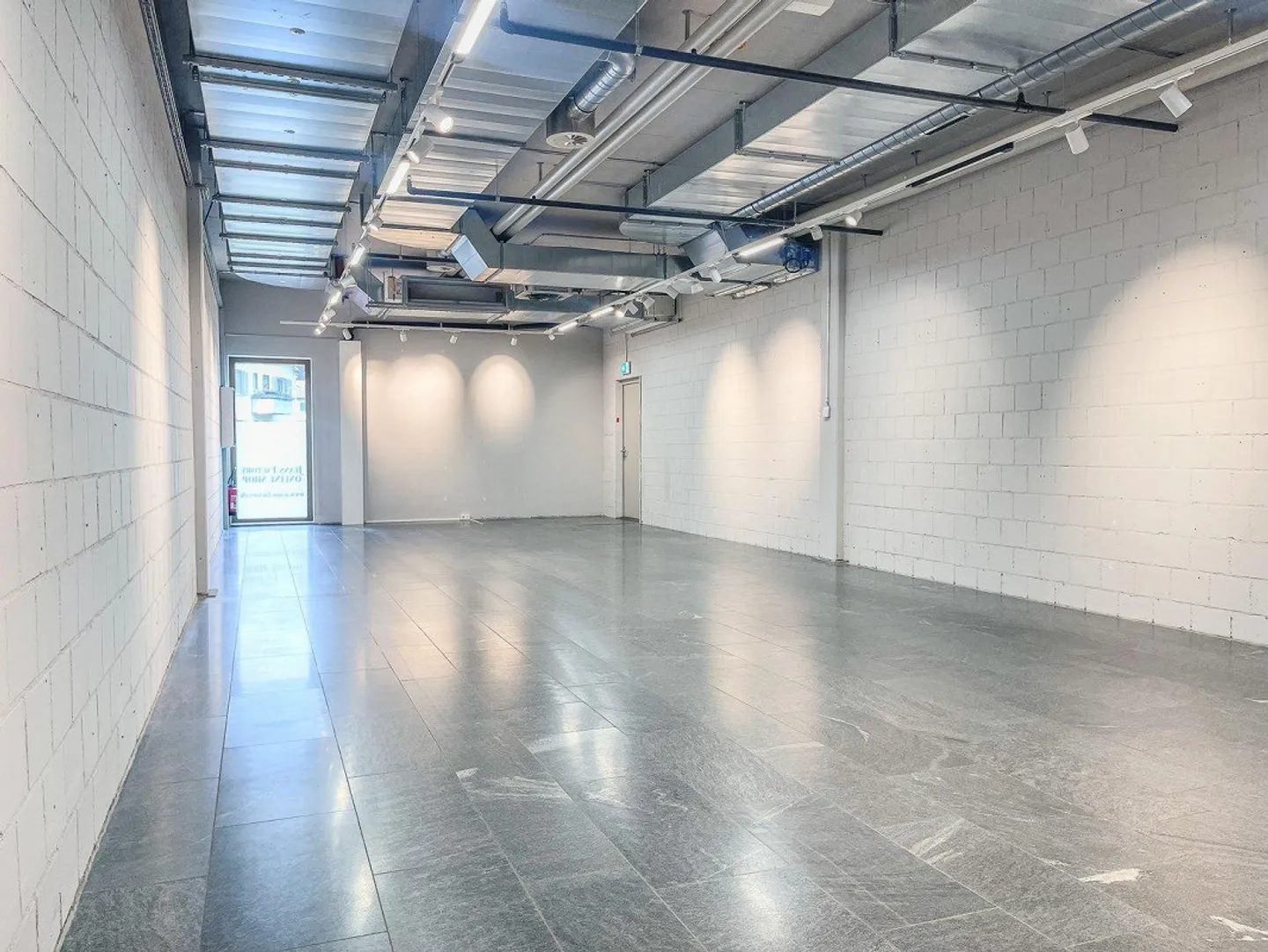 Your new retail space in the Polycenter Laupen - Photo 3 of 5