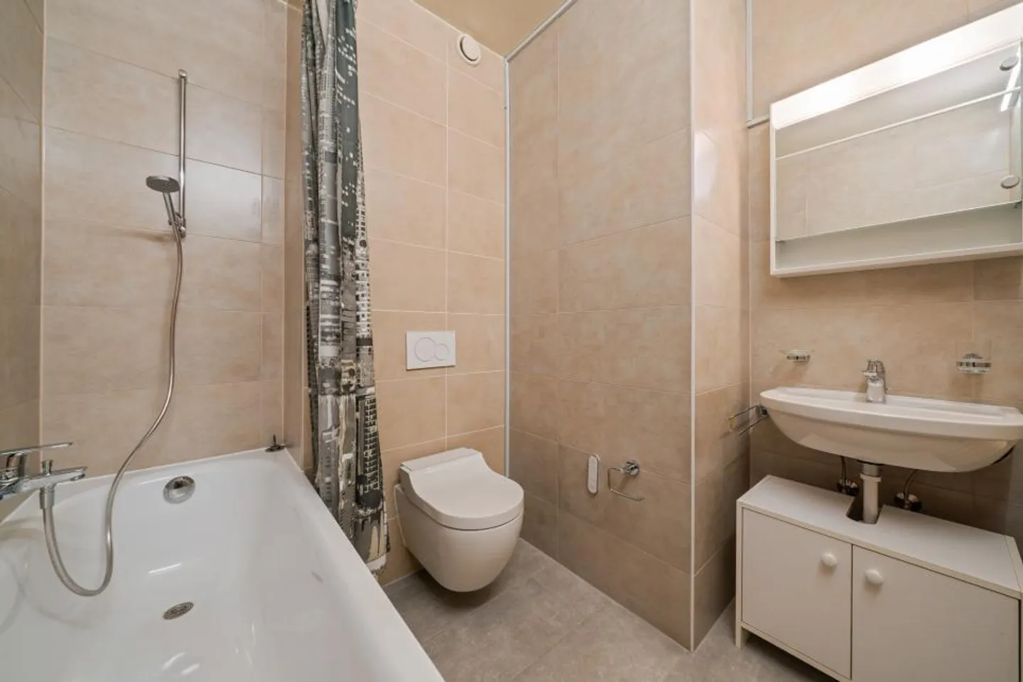 OPPORTUNITY! QUIET AND DESIRABLE LOCATION! - Photo 3 of 4