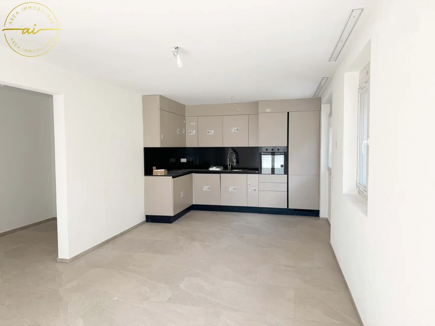 NEWLY BUILT SEMI-DETACHED VILLA WITH TWO APARTMENTS - Photo 10 of 13