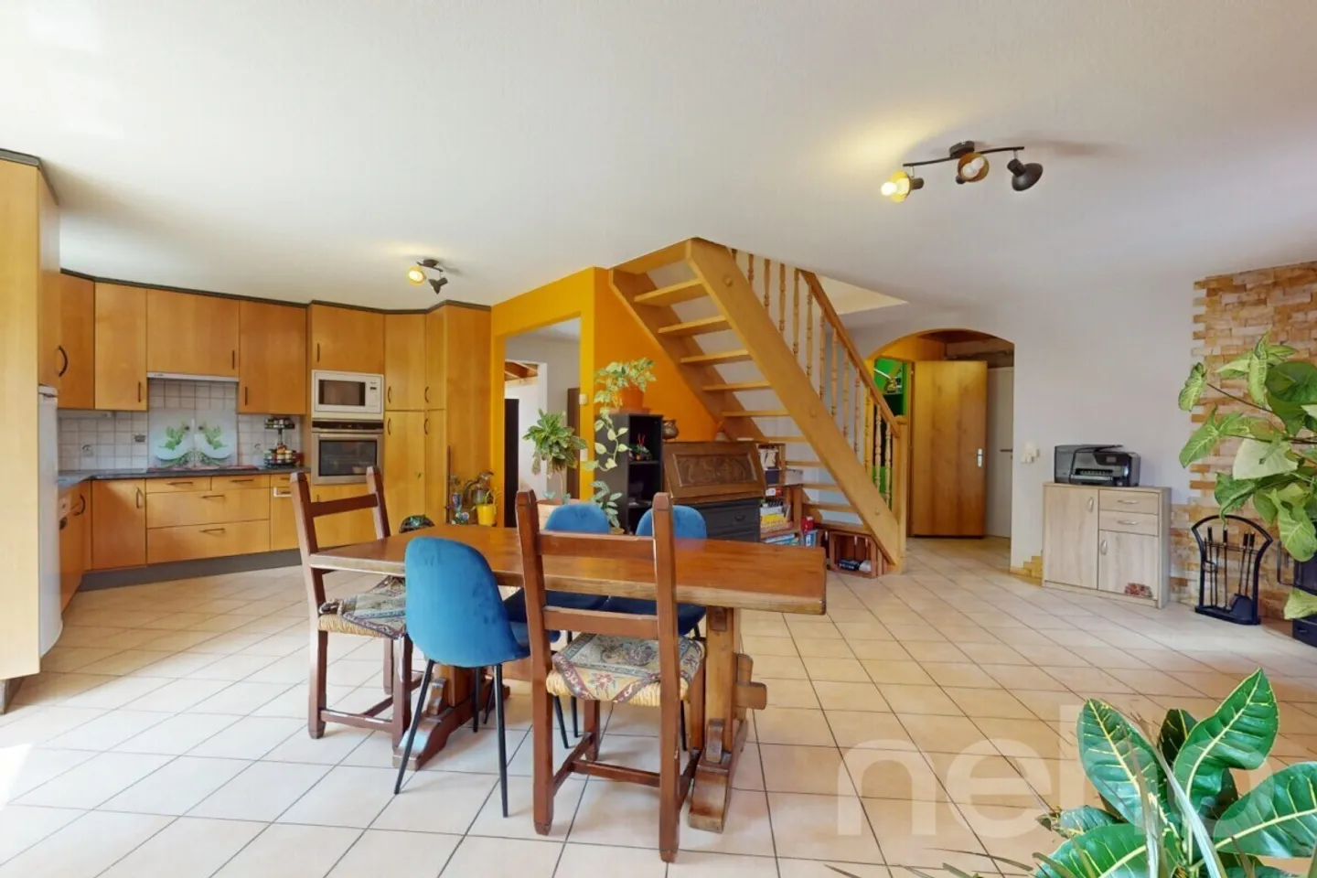 Magnificent Villa - Saxon Residential Area - Photo 4 of 12
