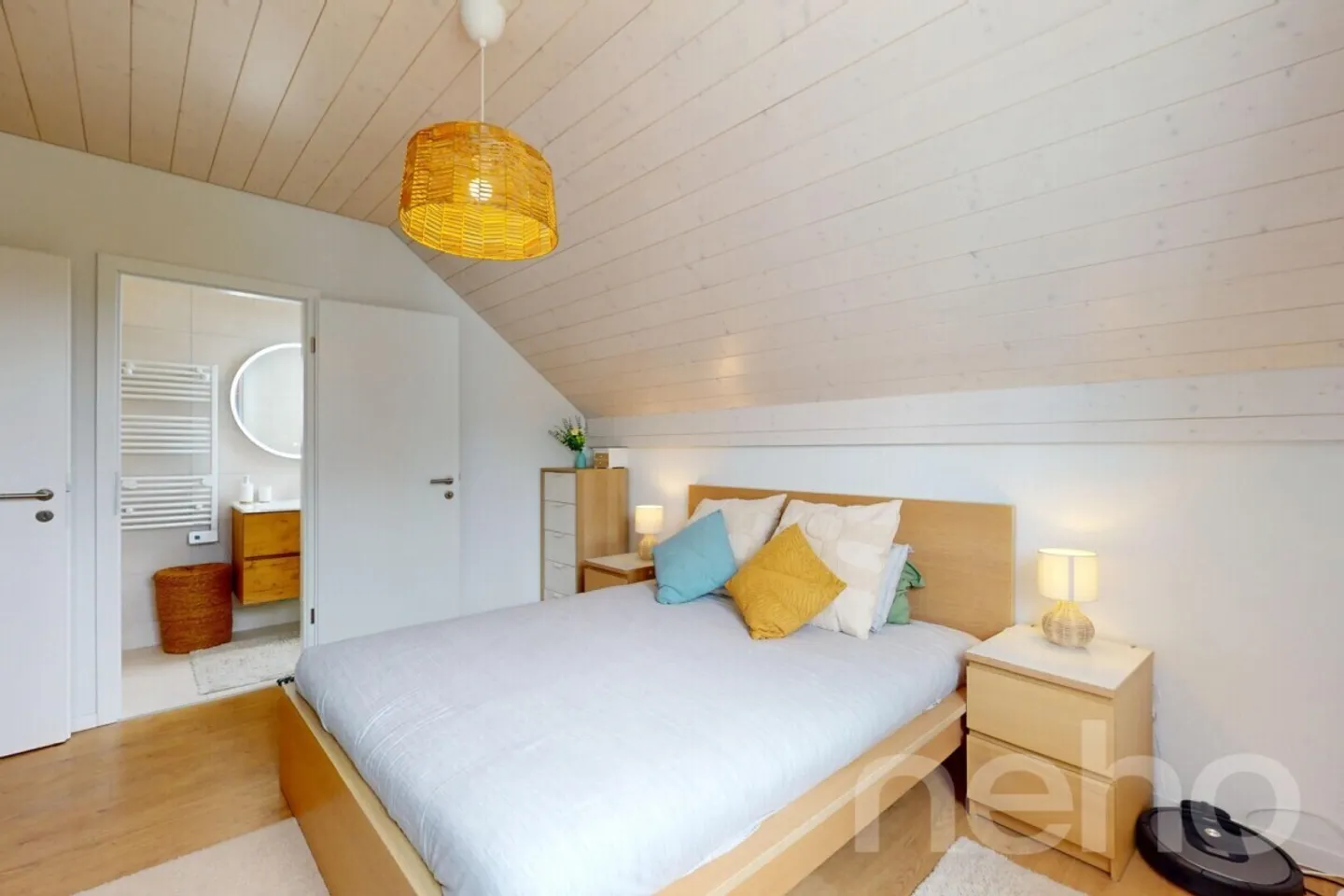 CONTEMPORARY VILLA WITH REFINED FINISHES IN A FAMILY SETTING - Photo 8 of 12