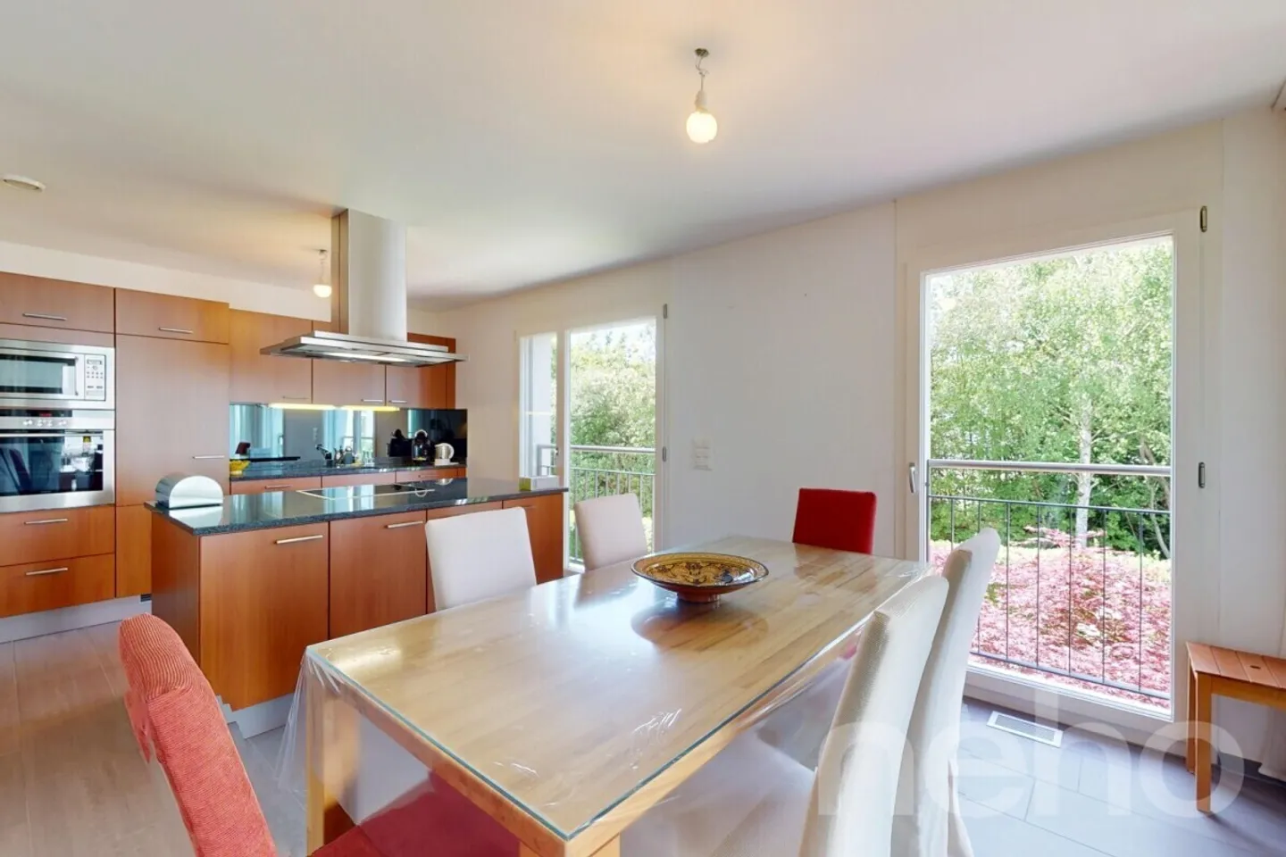 Appartamento affascinante 3.5 locali con balcone in ottime condizioni - Foto 3 di 13