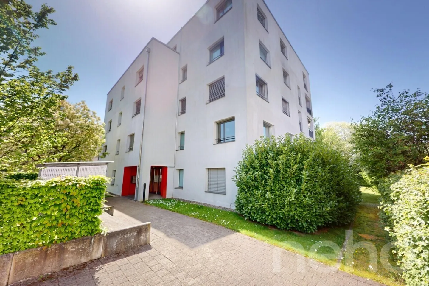Appartamento affascinante 3.5 locali con balcone in ottime condizioni - Foto 1 di 13
