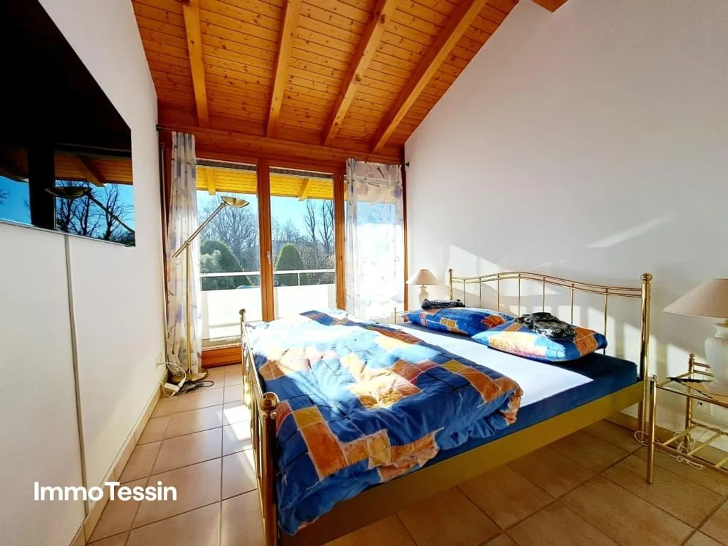 OPPORTUNITY: Fantastic nearly new designer villa with pool, dream... - Photo 11 of 13