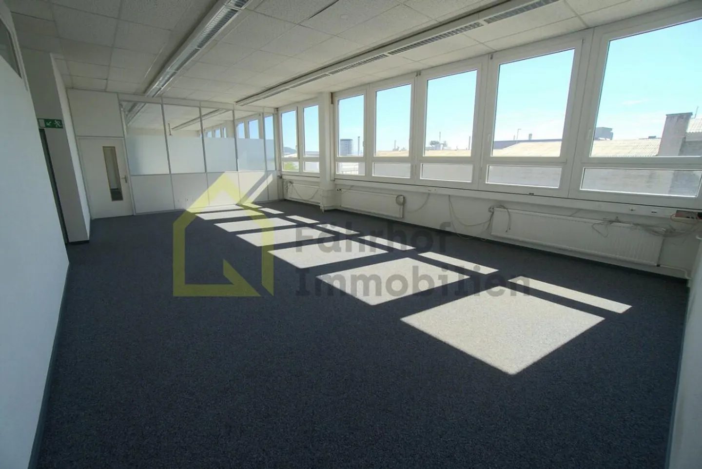 Vielseitige Büro- und Lagerflächen - Foto 1 von 19