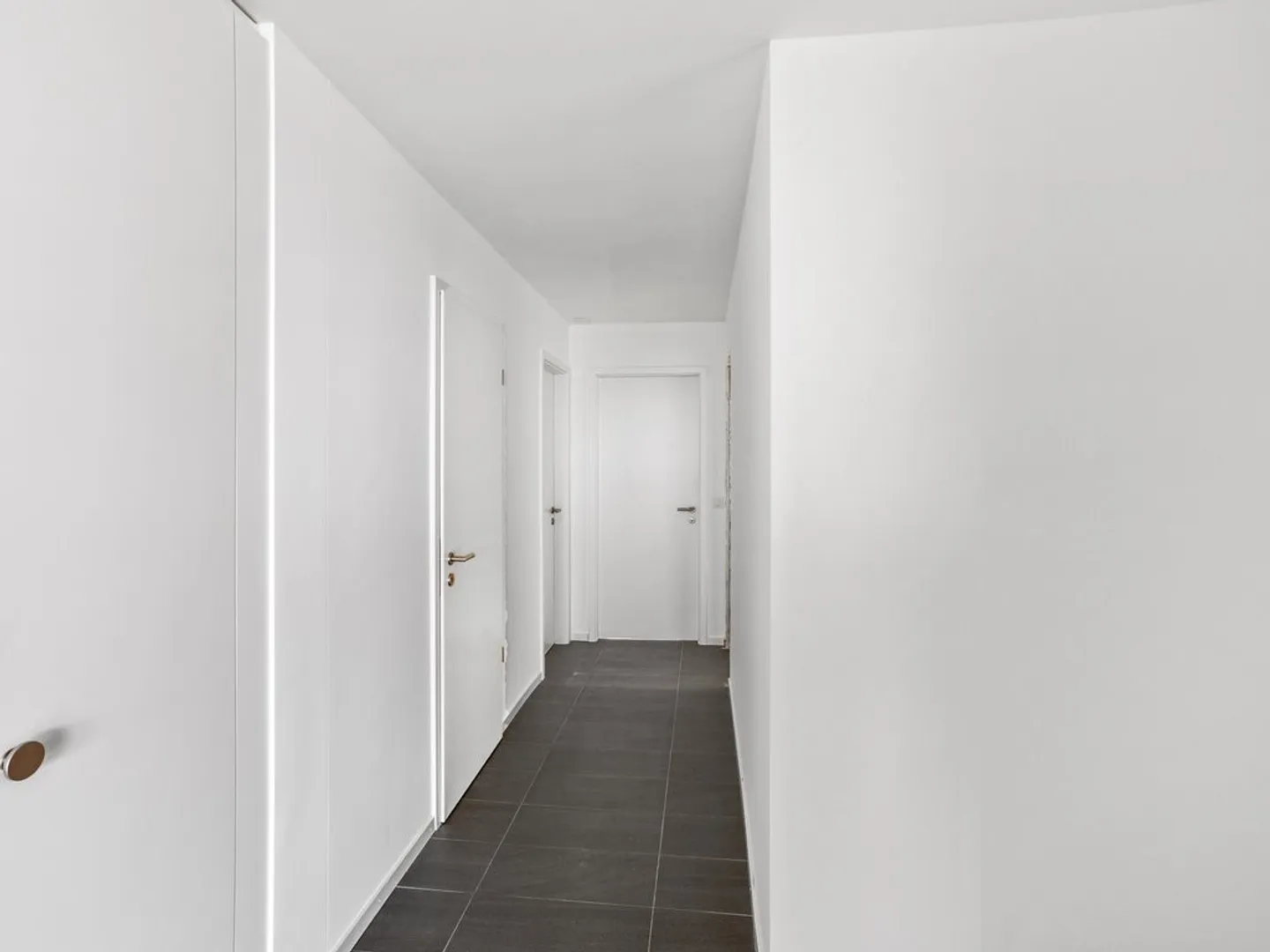 Are you looking for an apartment where you can live well, with parking? - Photo 5 of 11