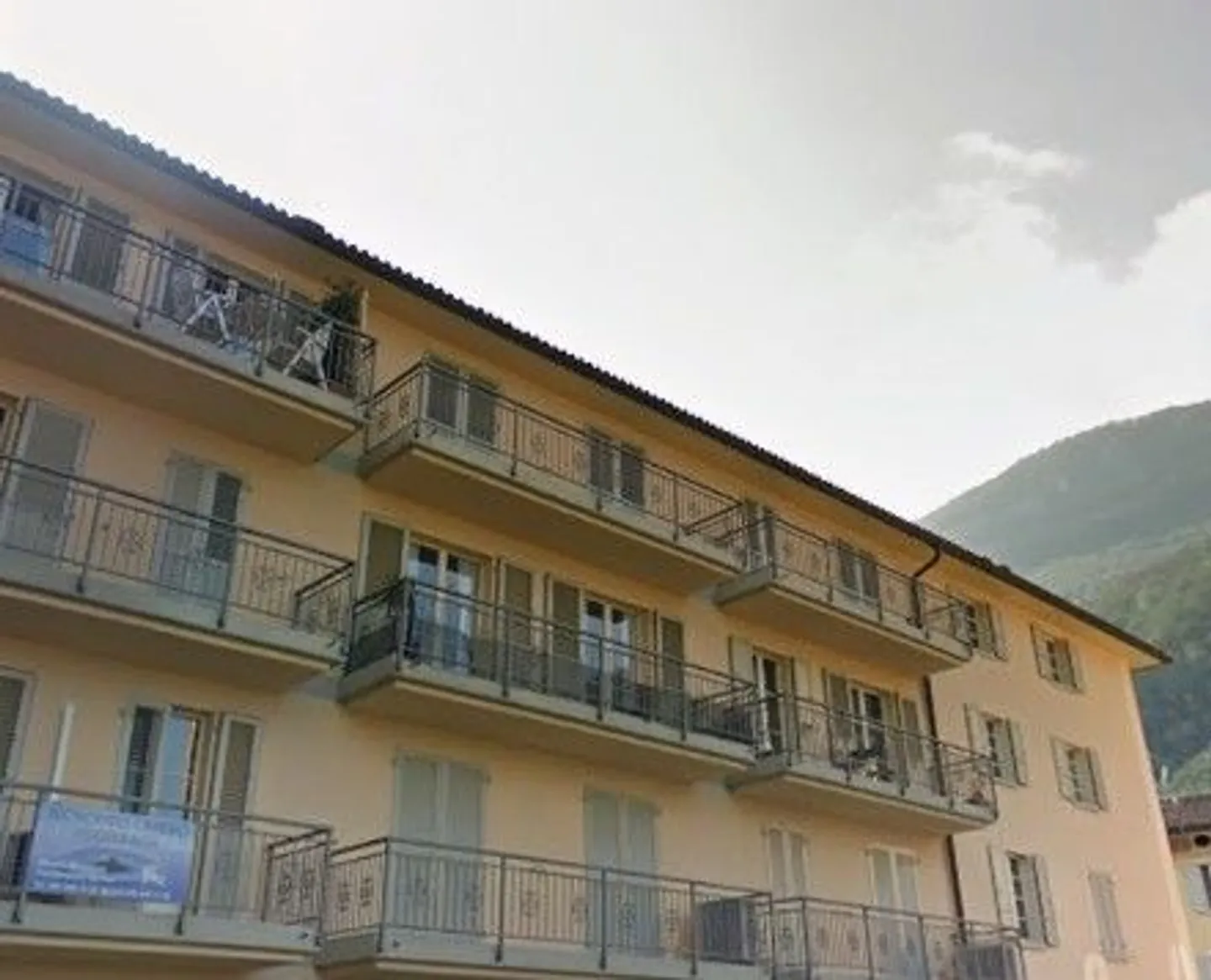 Auktionswohnung mit Balkonen - Foto 2 von 13