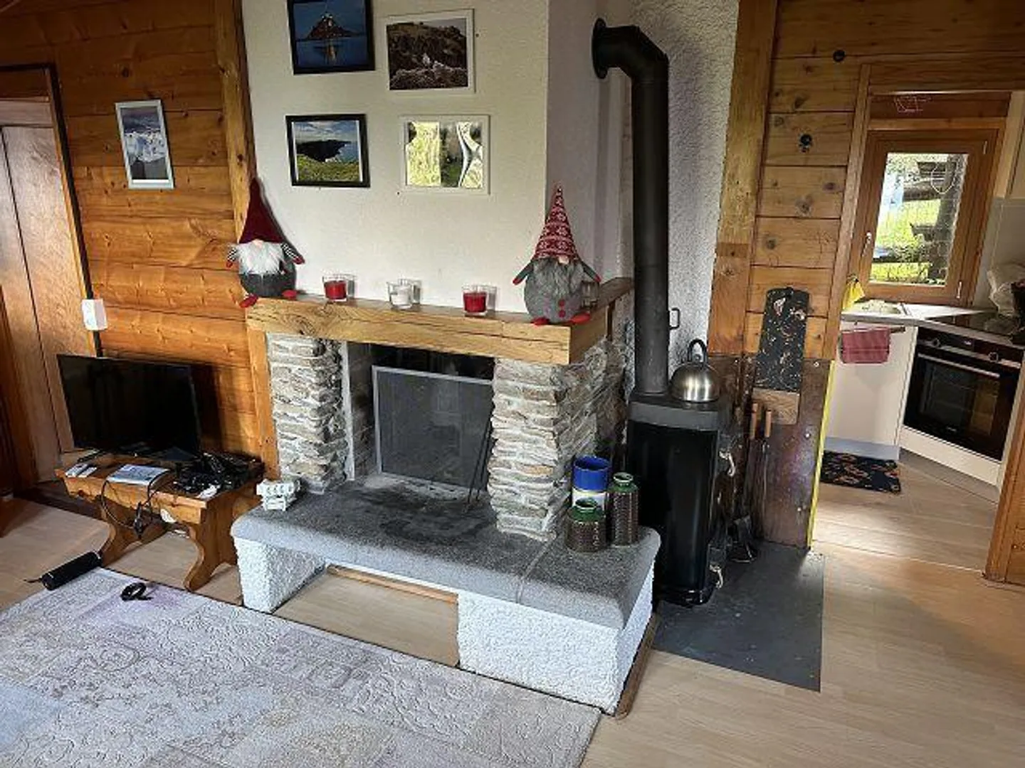 Chalet di 4 stanze in una posizione molto tranquilla e soleggiata con vista - Foto 8 di 39