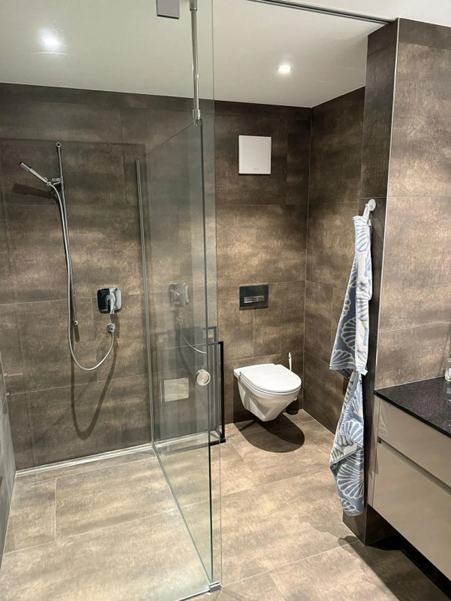 4.5 Room Apartment 155m2 - Photo 8 of 11