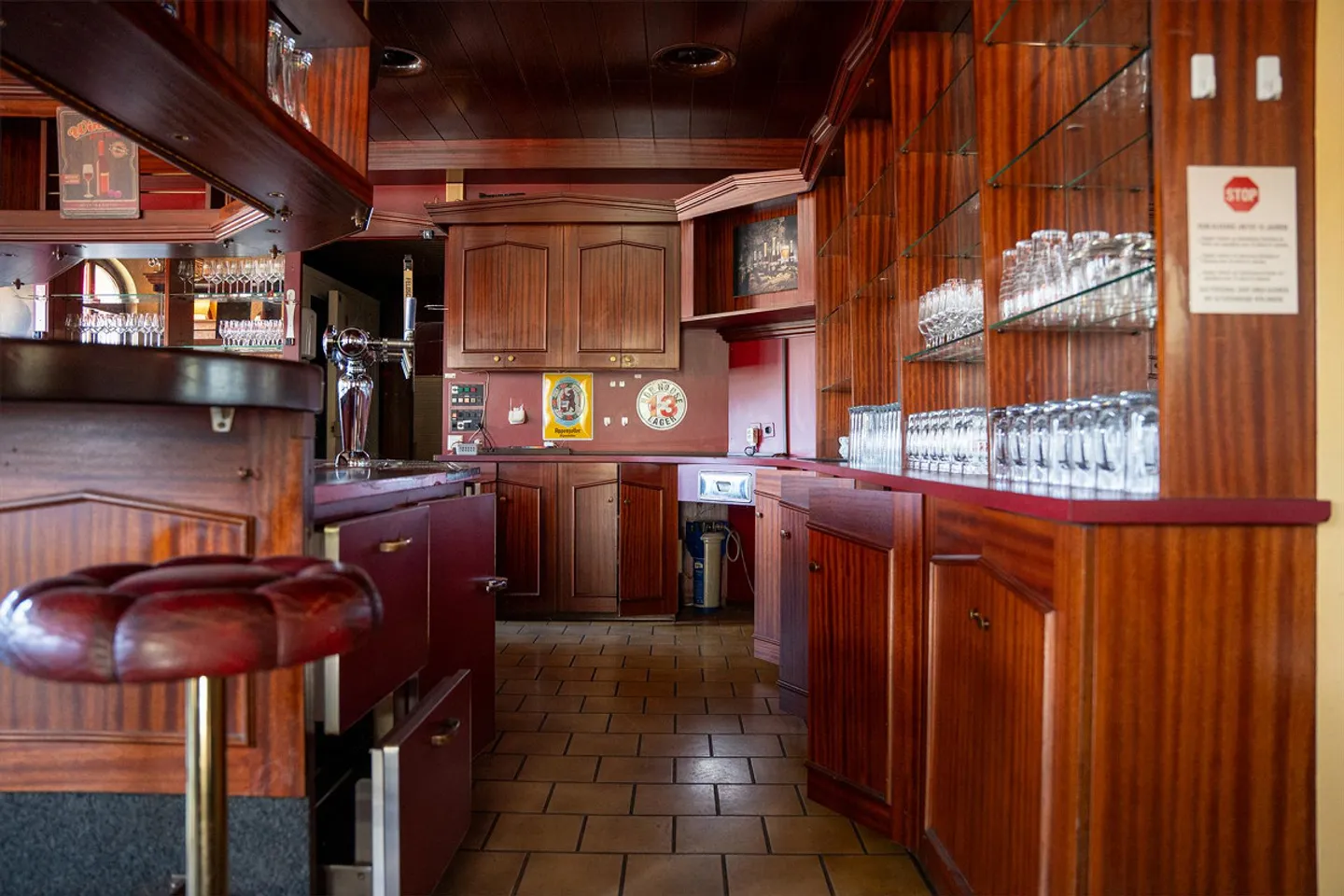 Dernière ronde – Local gastronomique pour une utilisation temporaire à Root - Photo 1 sur 9