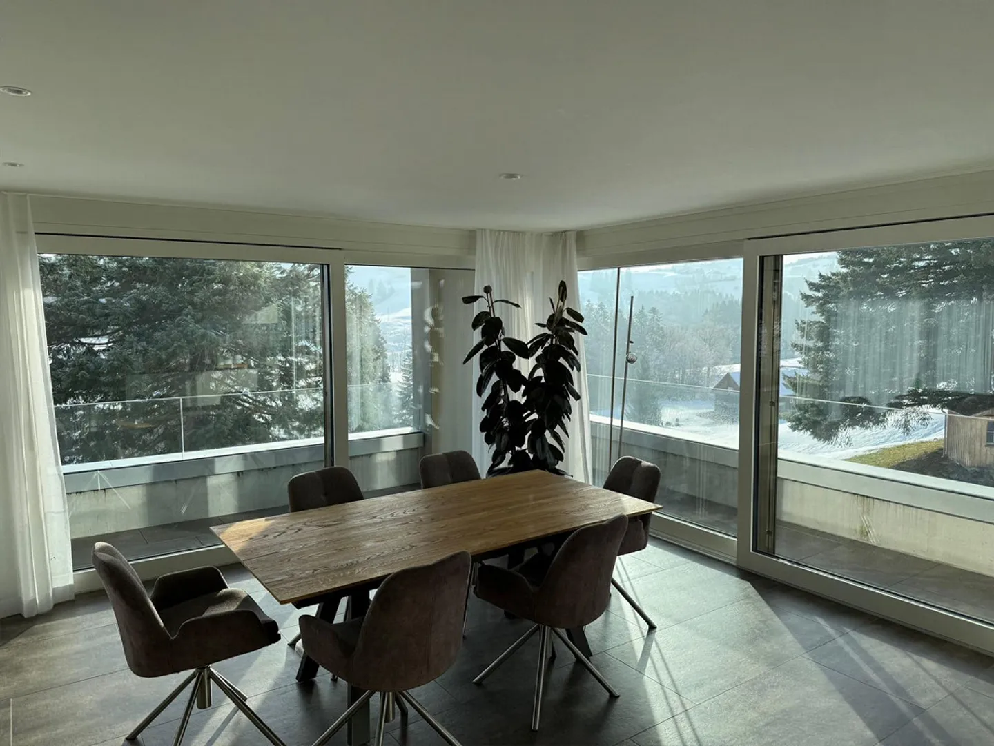 4.5 Room Apartment 155m2 - Photo 10 of 11