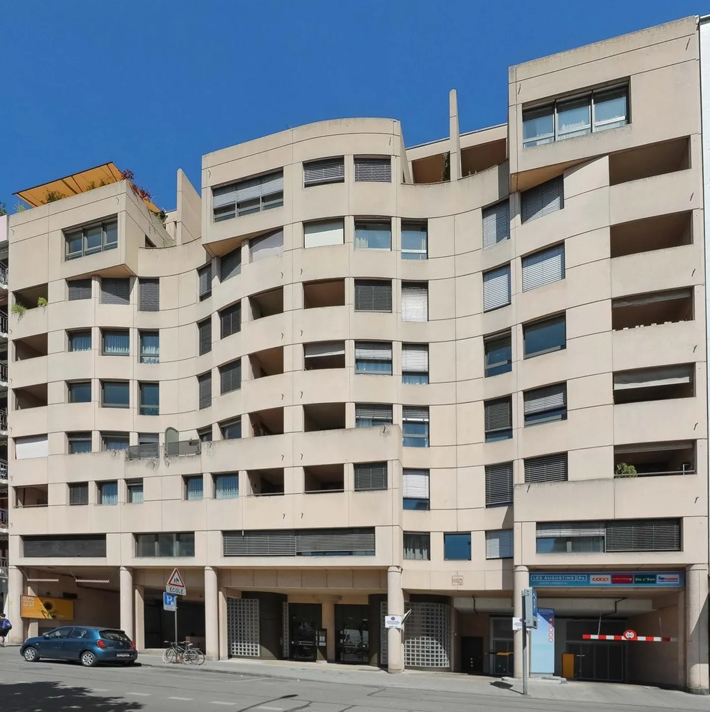 Parcheggio interno - Rue Dancet / Rue de Carouge - Foto 1 di 1