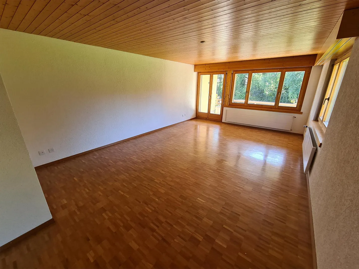 Appartamento accogliente di 3.5 stanze con nuovo bagno e WC incluso balcone - Foto 2 di 9