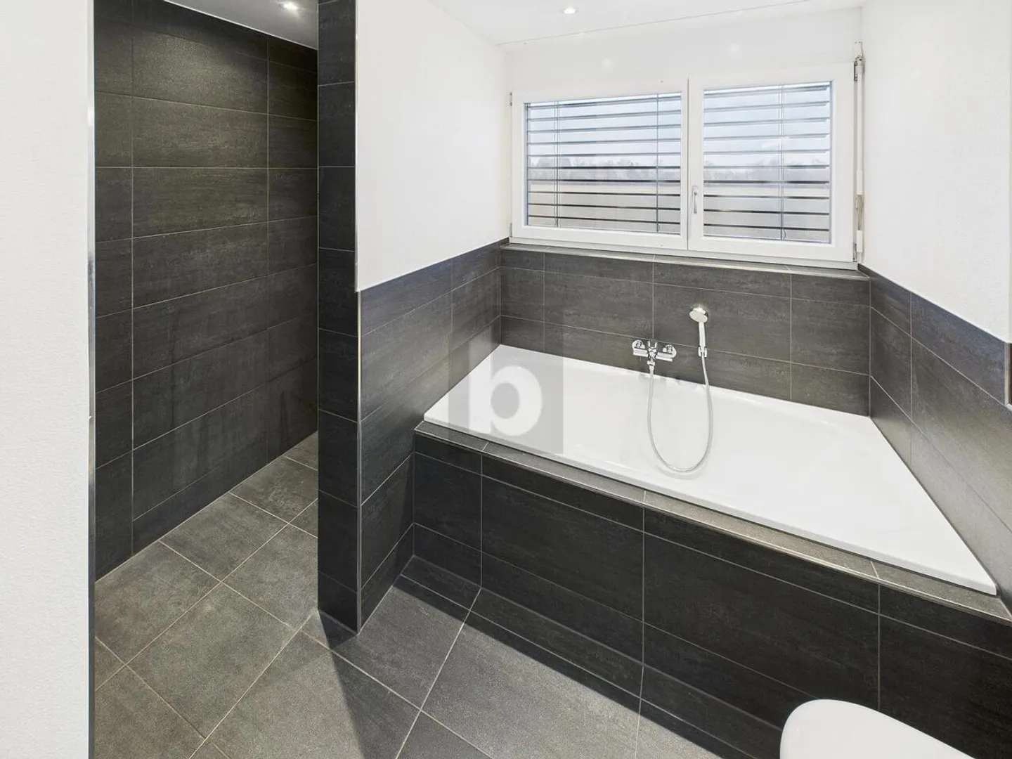 Stilvolle 4.5-Zimmer-Wohnung - Foto 2 von 6