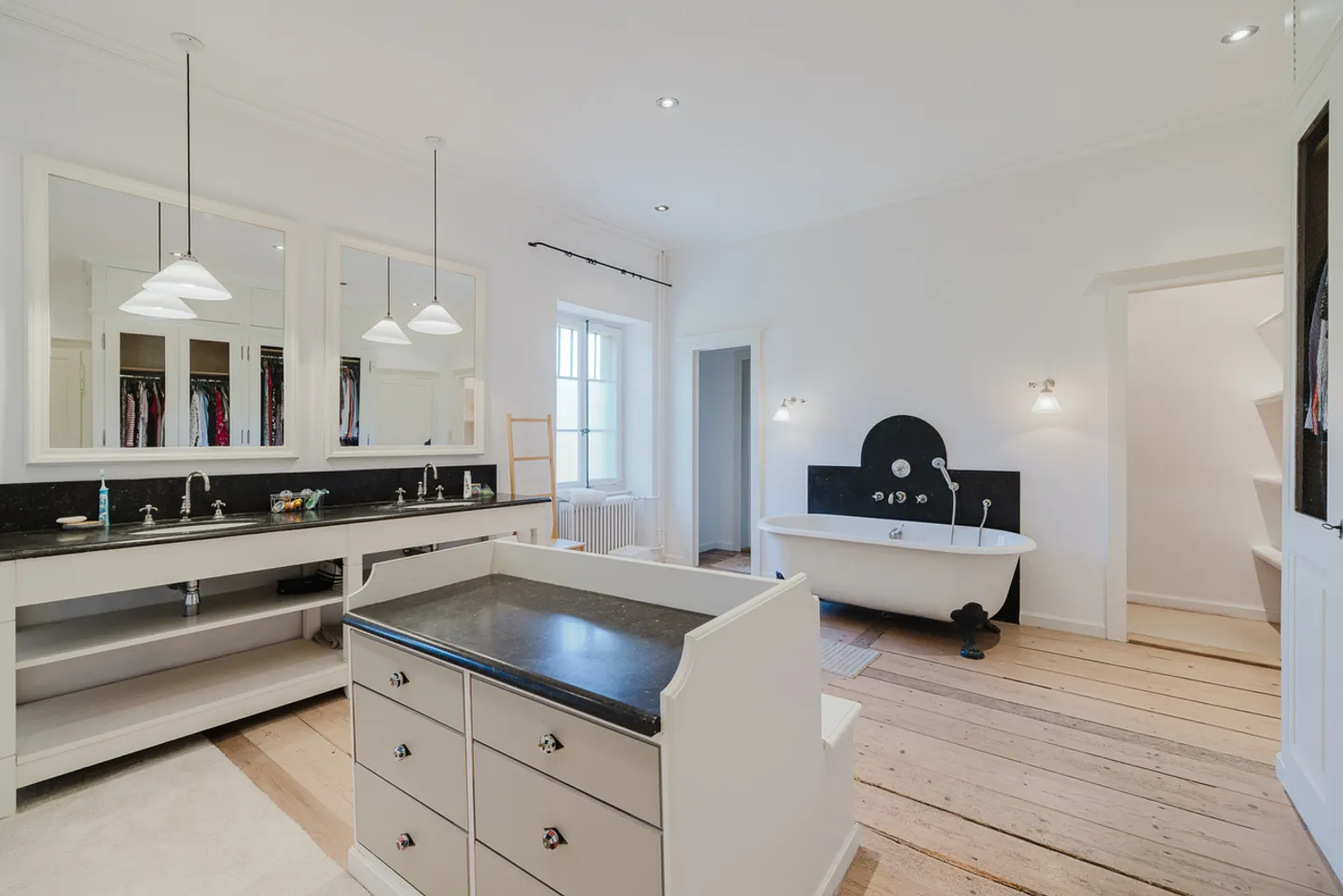 Castle for sale - Photo 17 of 23