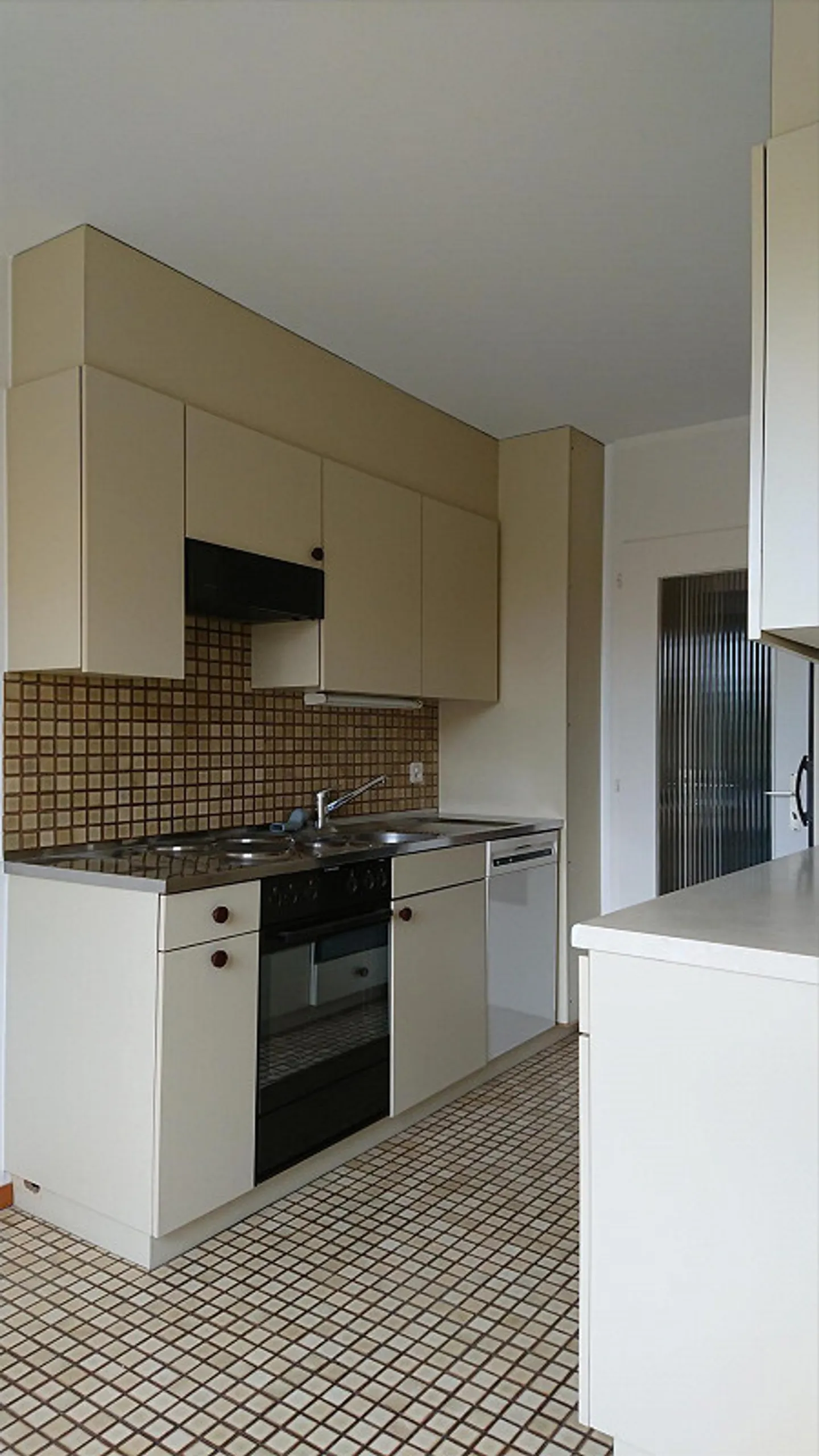 Beautiful bright apartment - Photo 3 of 5