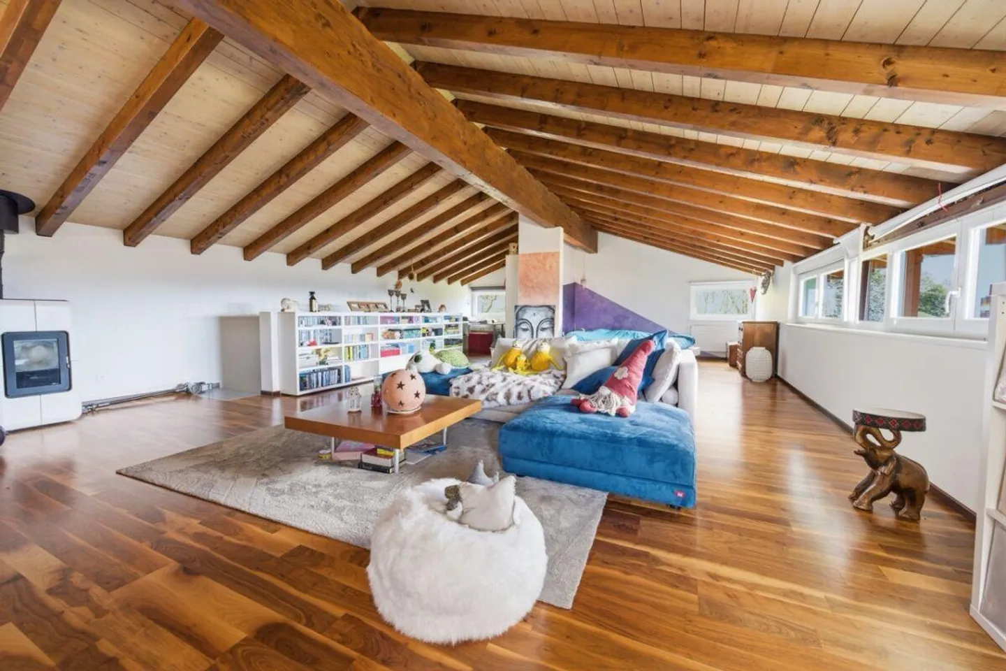 Geräumiges Haus mit Panoramablick - Foto 1 von 9