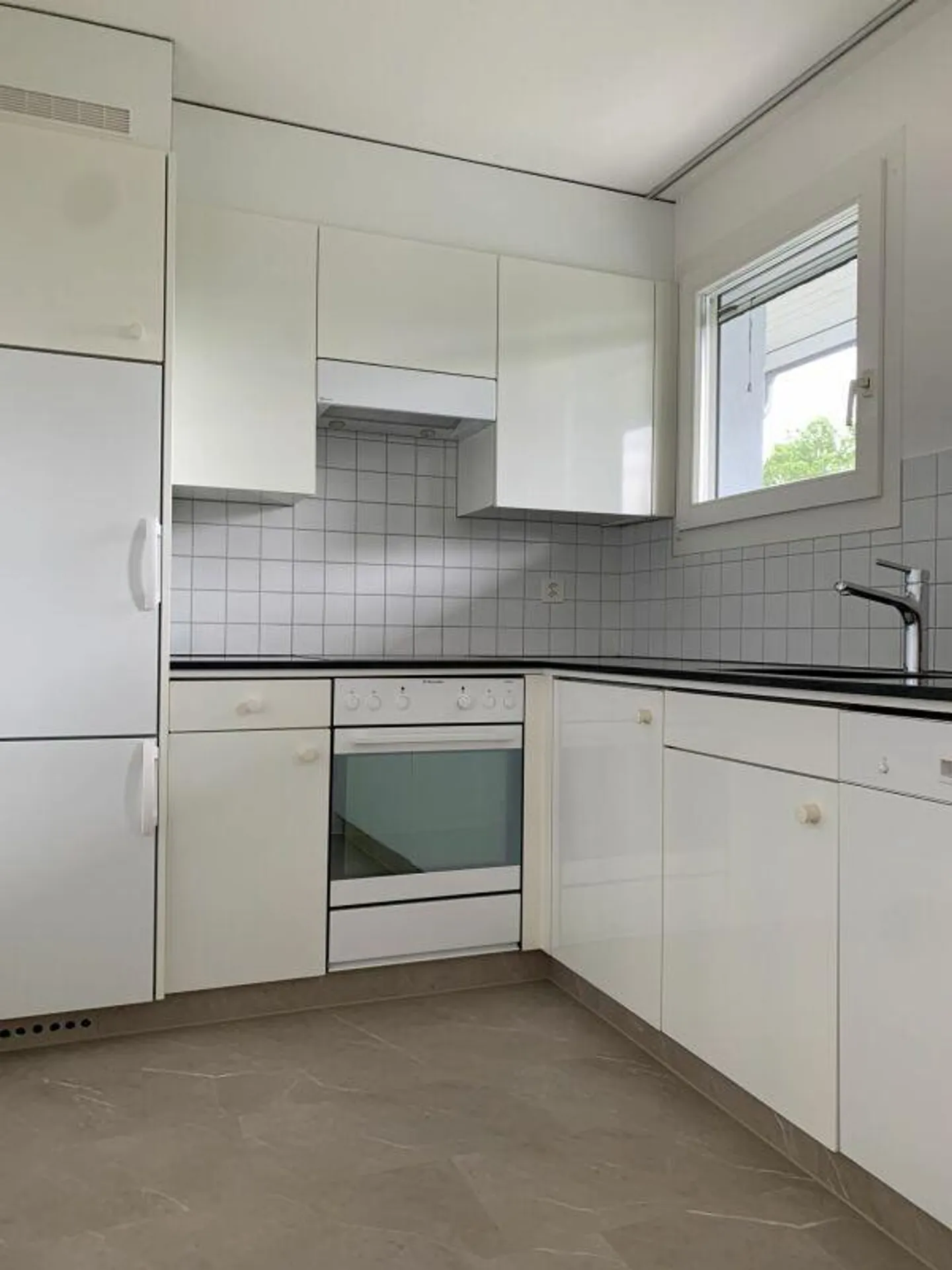 Appartamento duplex di 4 1/2 stanze appena ristrutturato - Foto 2 di 6