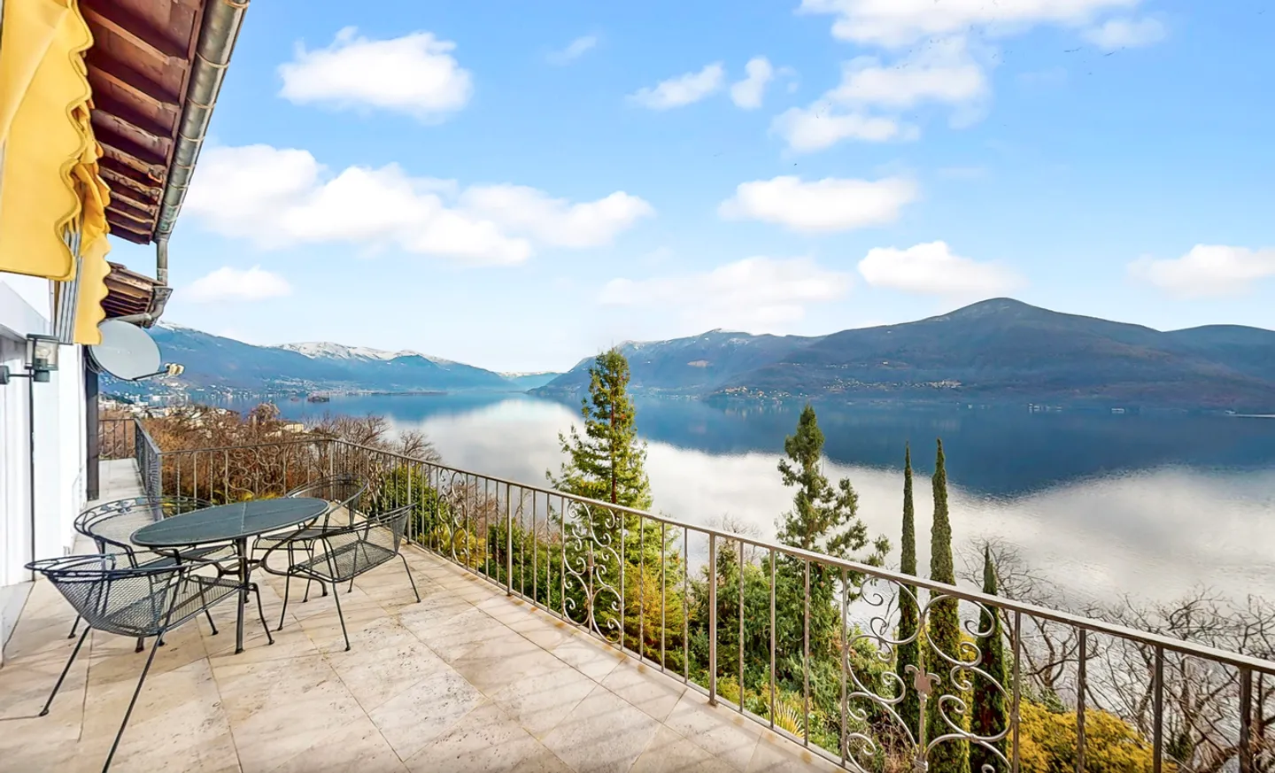 A Botanical Paradise with 180° Panoramic View - Photo 2 of 28