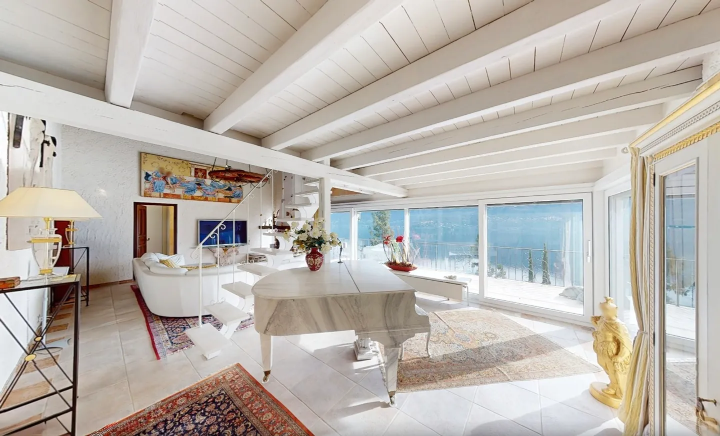 A Botanical Paradise with 180° Panoramic View - Photo 8 of 28