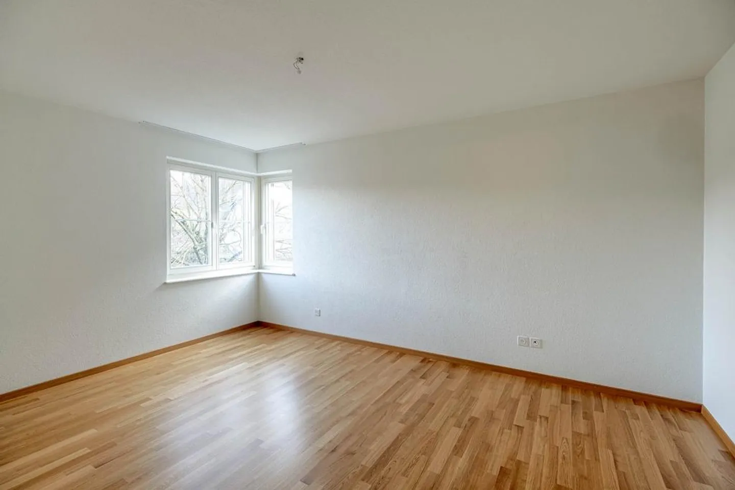 Appartement spacieux de 4,5 pièces au 1er étage - Photo 5 sur 12