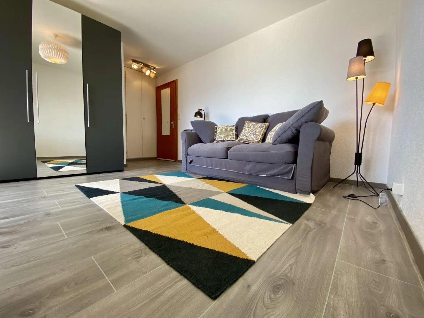 Studio 1.5 rooms - Photo 2 of 10