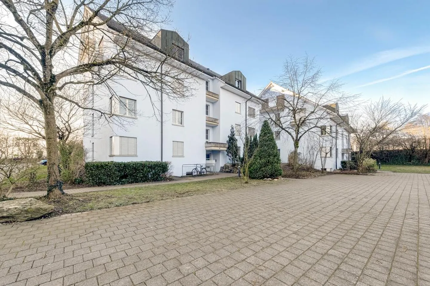 Appartement spacieux de 4,5 pièces au 1er étage - Photo 1 sur 12