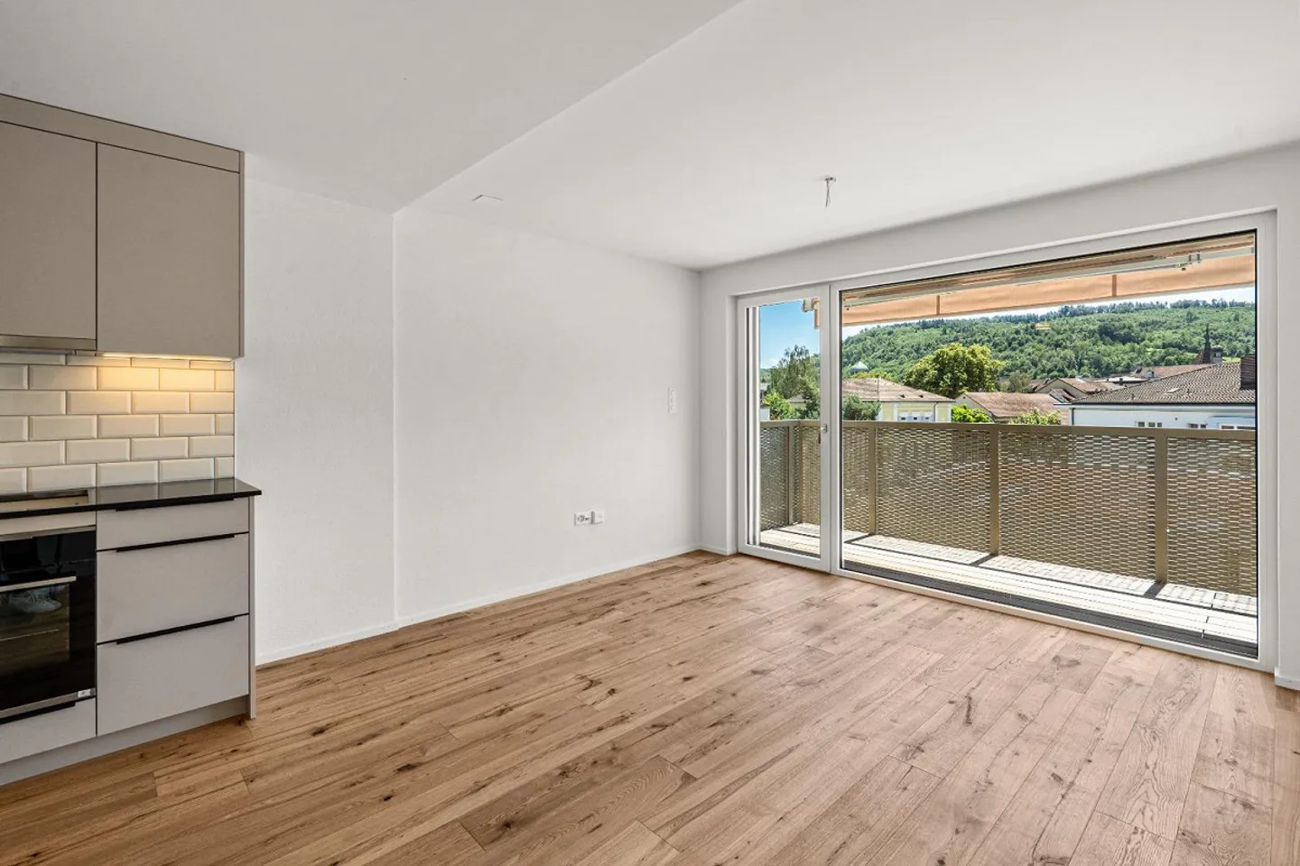 1.5 Room Apartment in Central Location - Photo 3 of 3