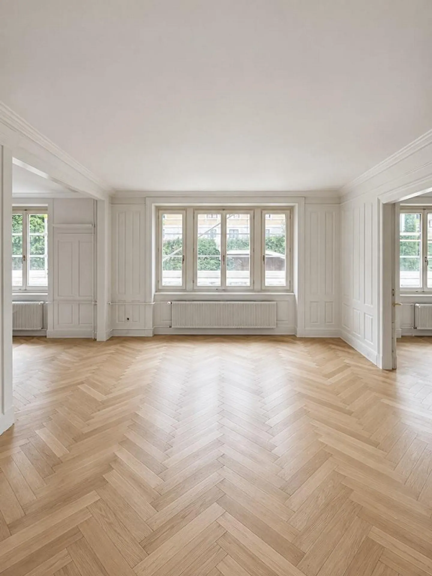 Stylishly renovated 3.5-room attic apartment near the city - Photo 4 of 7