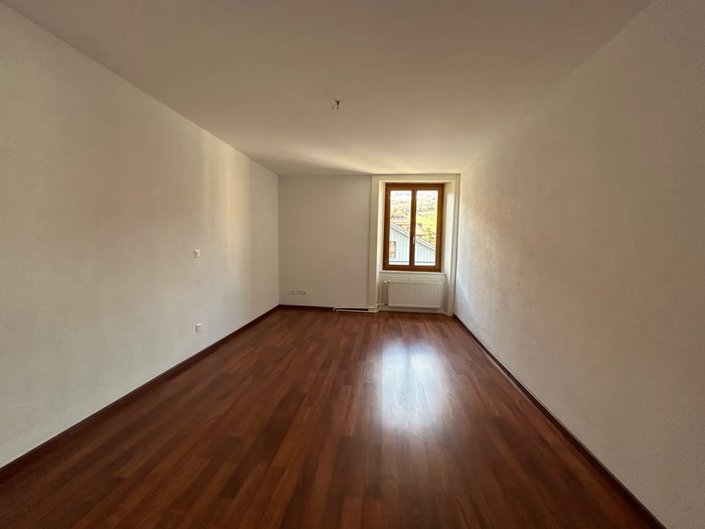 3.5 Room Apartment - Photo 2 of 6