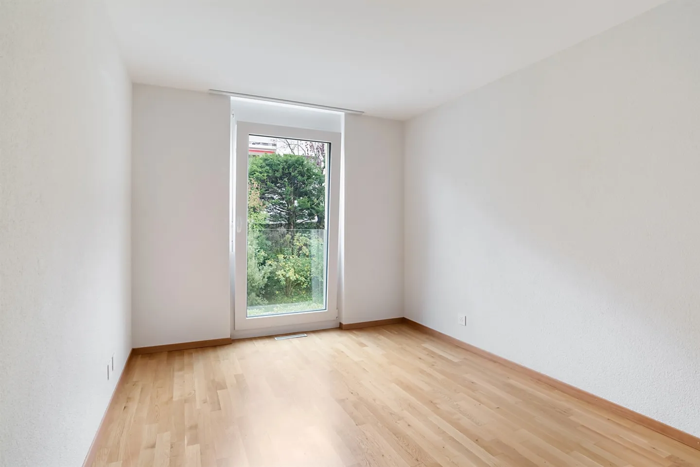 Modern Family Apartment - Photo 5 of 7