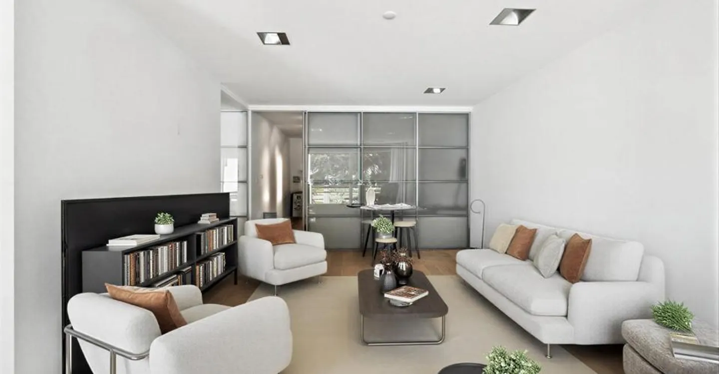 Rare for sale, apartment located on the famous Quai des Fleurs - Photo 8 of 10