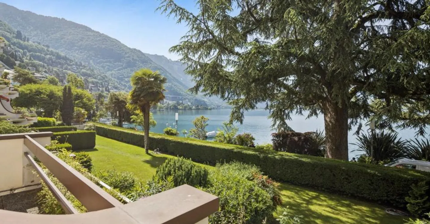 Rare for sale, apartment located on the famous Quai des Fleurs - Photo 4 of 10