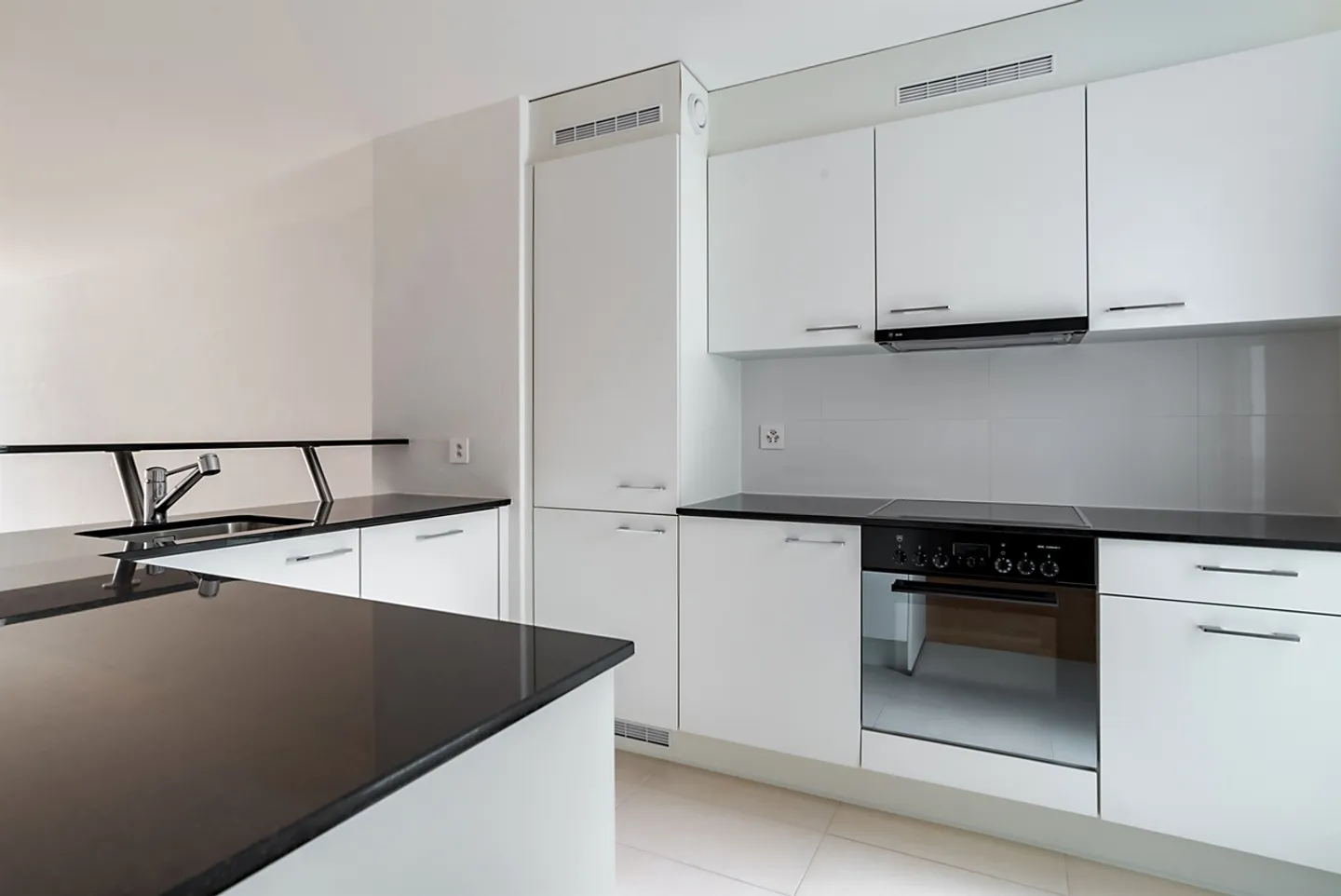 Modern Family Apartment - Photo 2 of 7